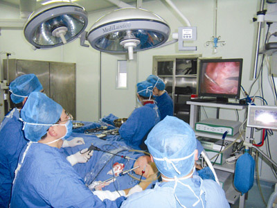史塞克宫（腹）腔镜微创手术进行实例